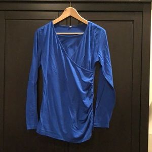 Blue faux wrap top. Perfect for nursing 🤱 moms